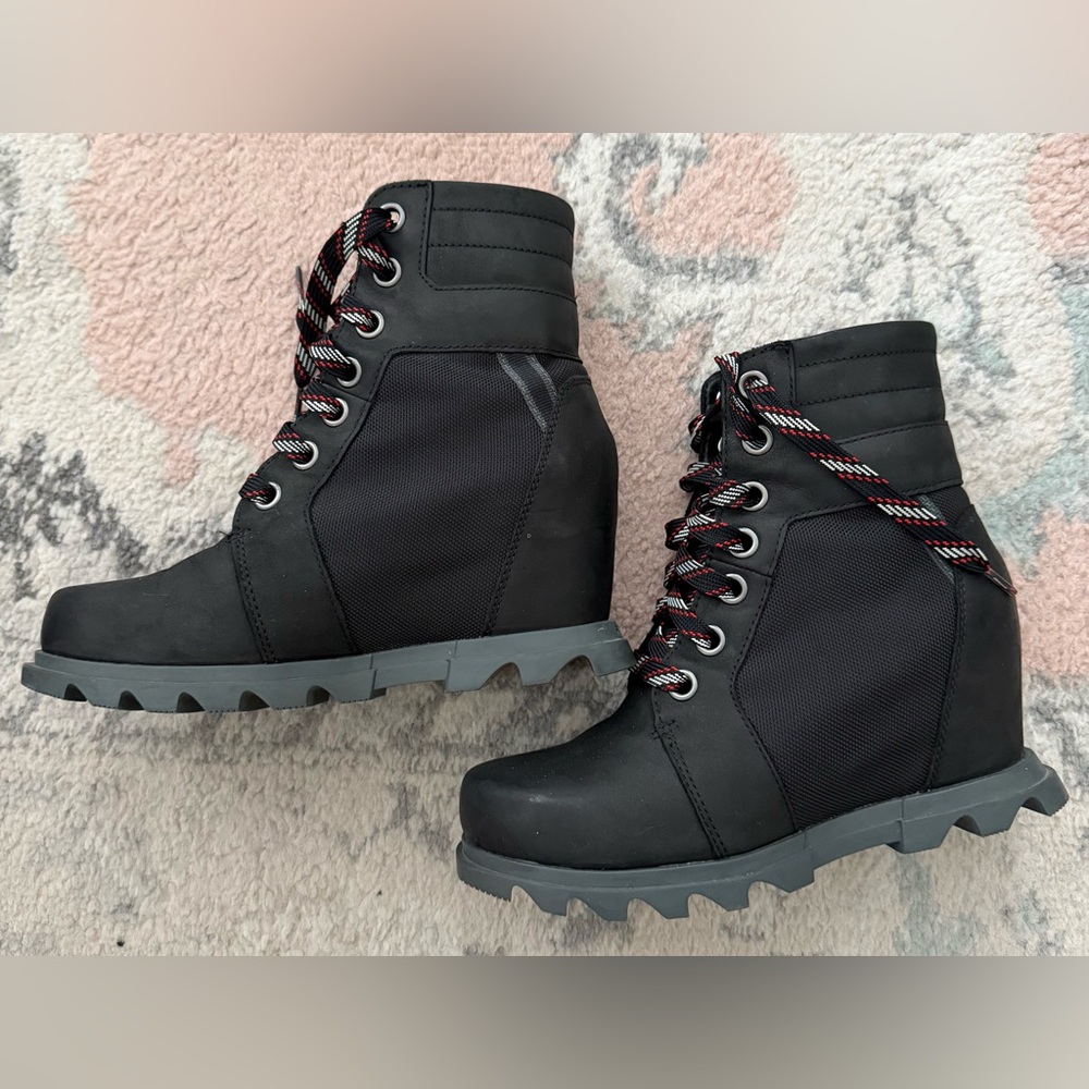SOREL Joan of Arctic Waterproof Wedge III Lexie Lace-Up Bootie - Picture 2 of 8